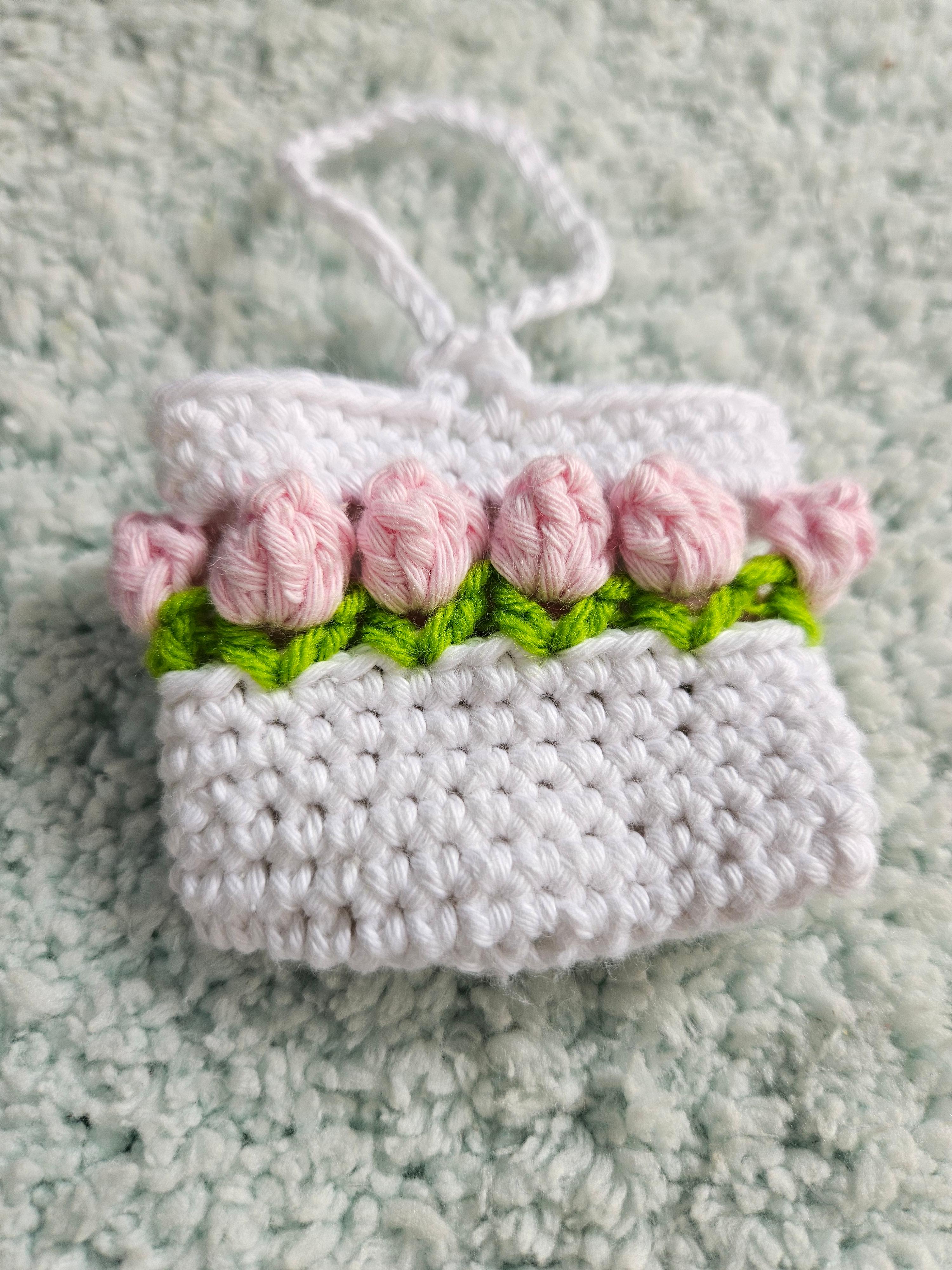 Tulip buds case - Image 1
