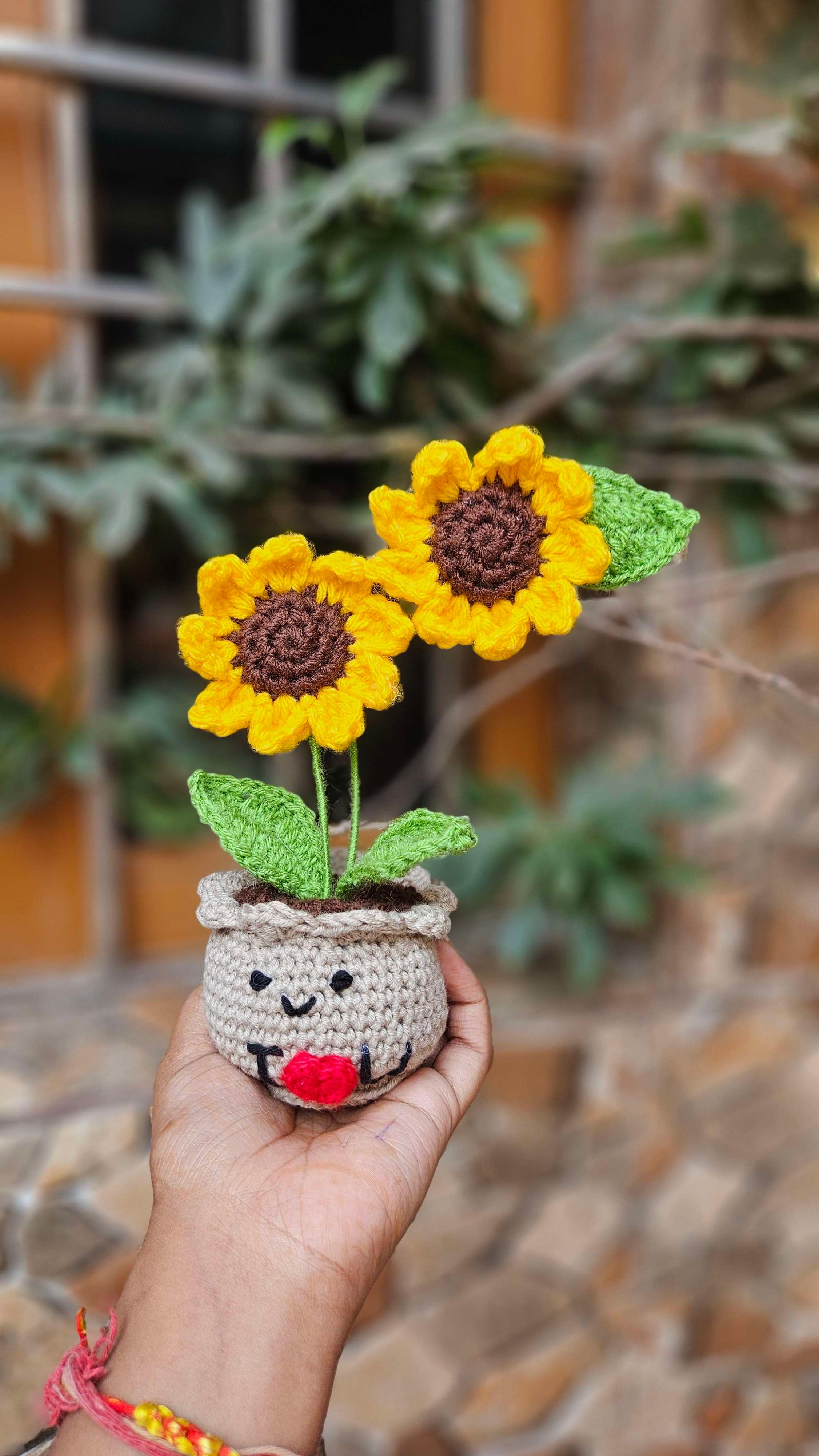 2 sunflower pot - Image 1