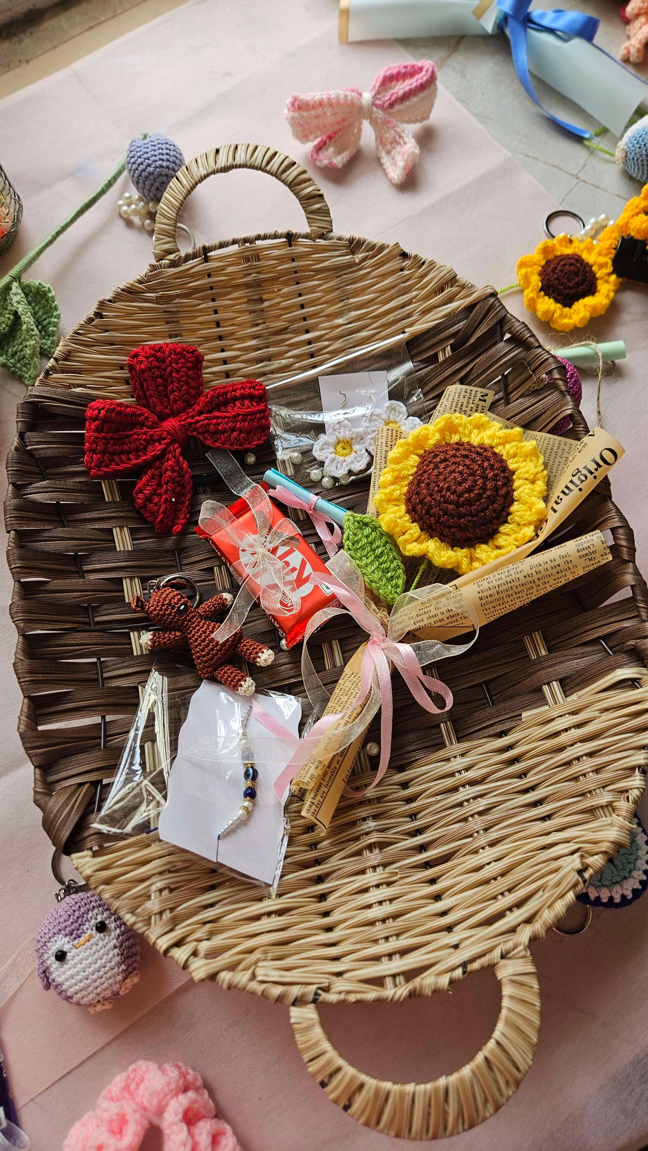 Medium size Gift hamper - Thumbnail 2