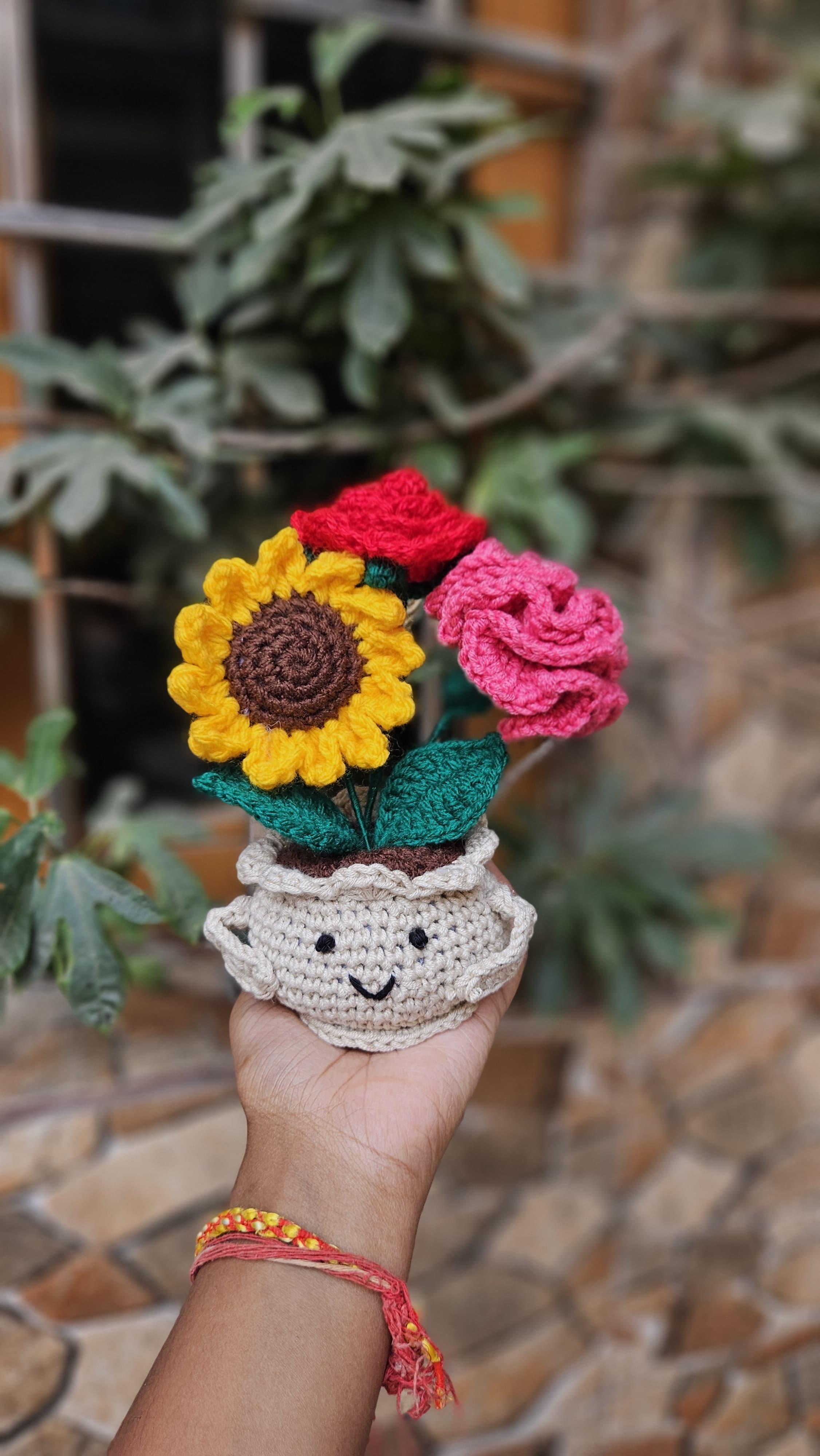 Three flower pot - Image 1