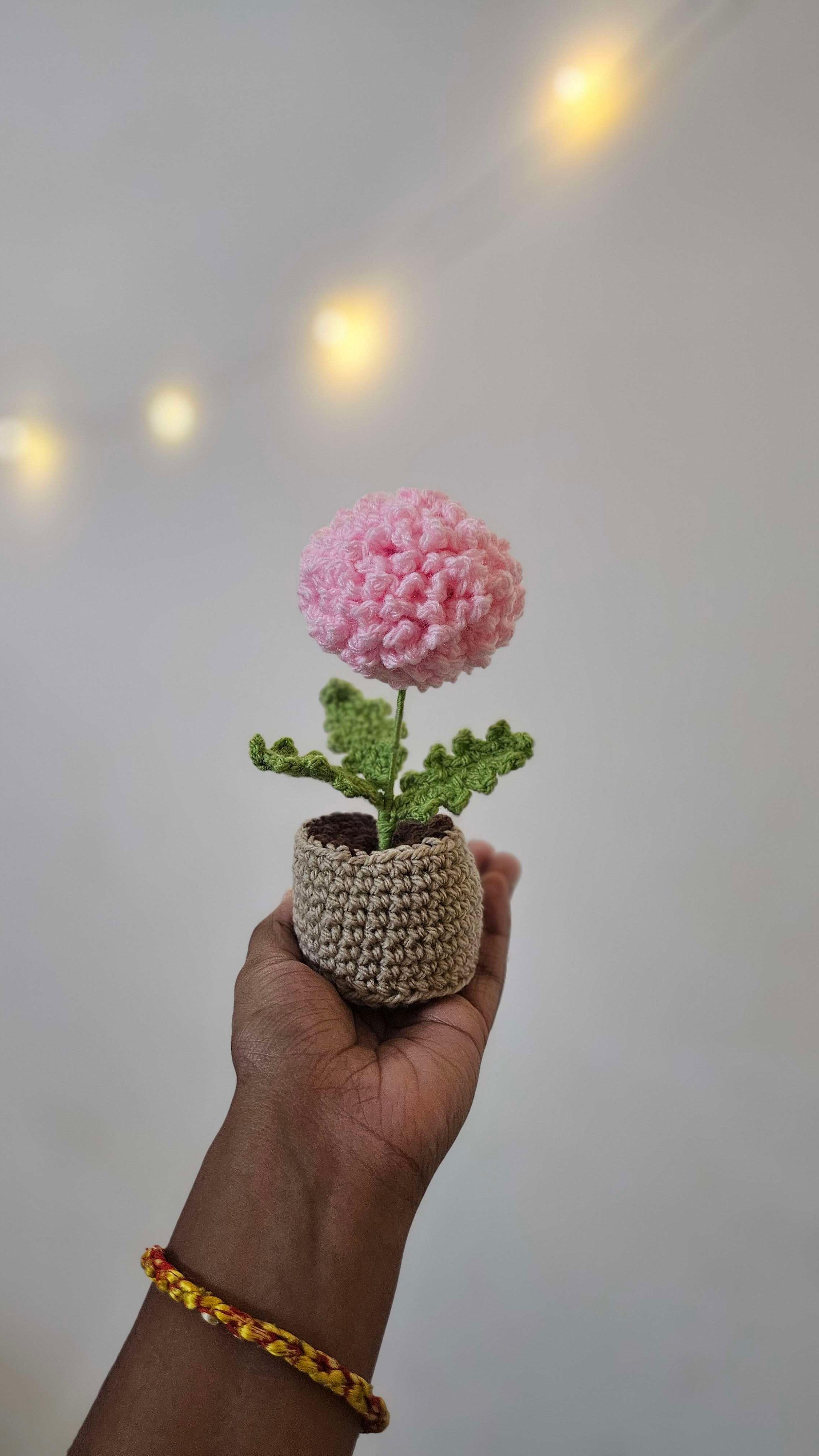 Marigold pot - Image 1