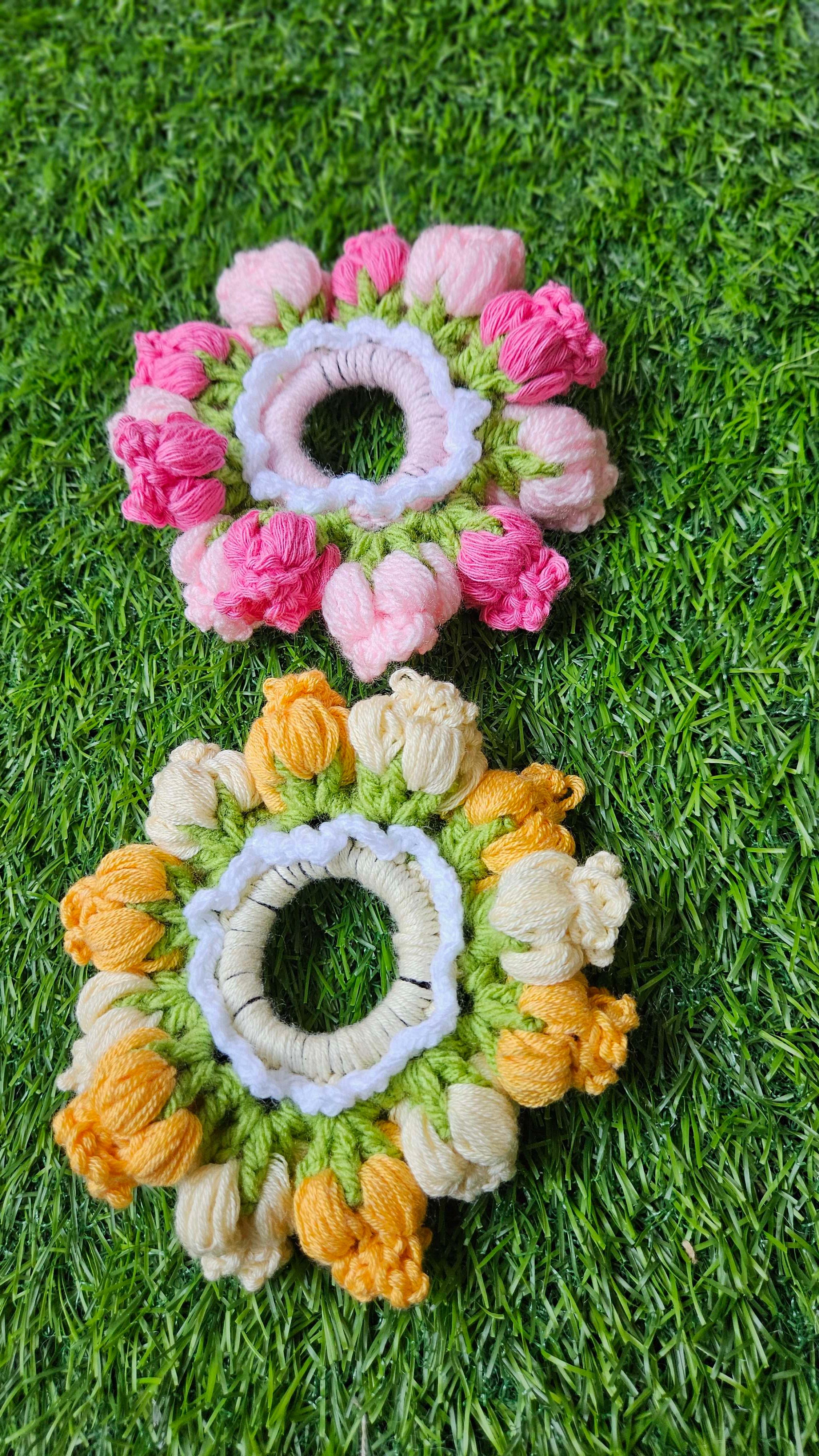 Gajra scrunchie - Image 1