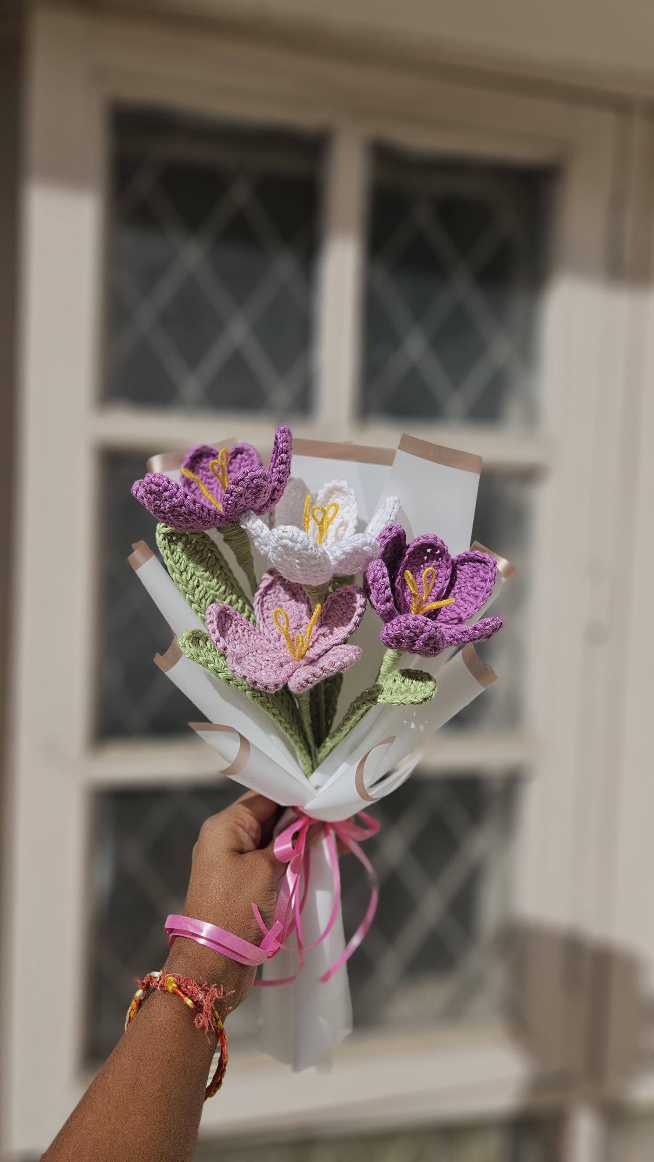 4 lily bouquet - Image 1