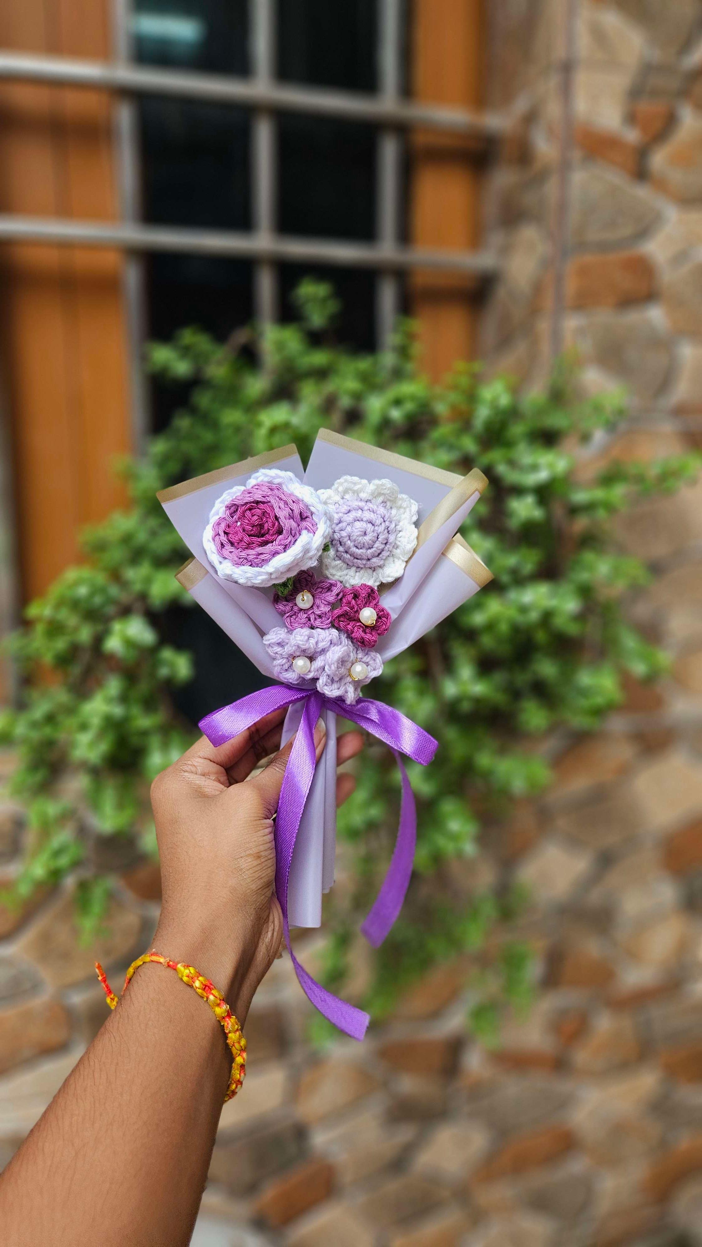 Mini lavendar love bouquet - Image 1