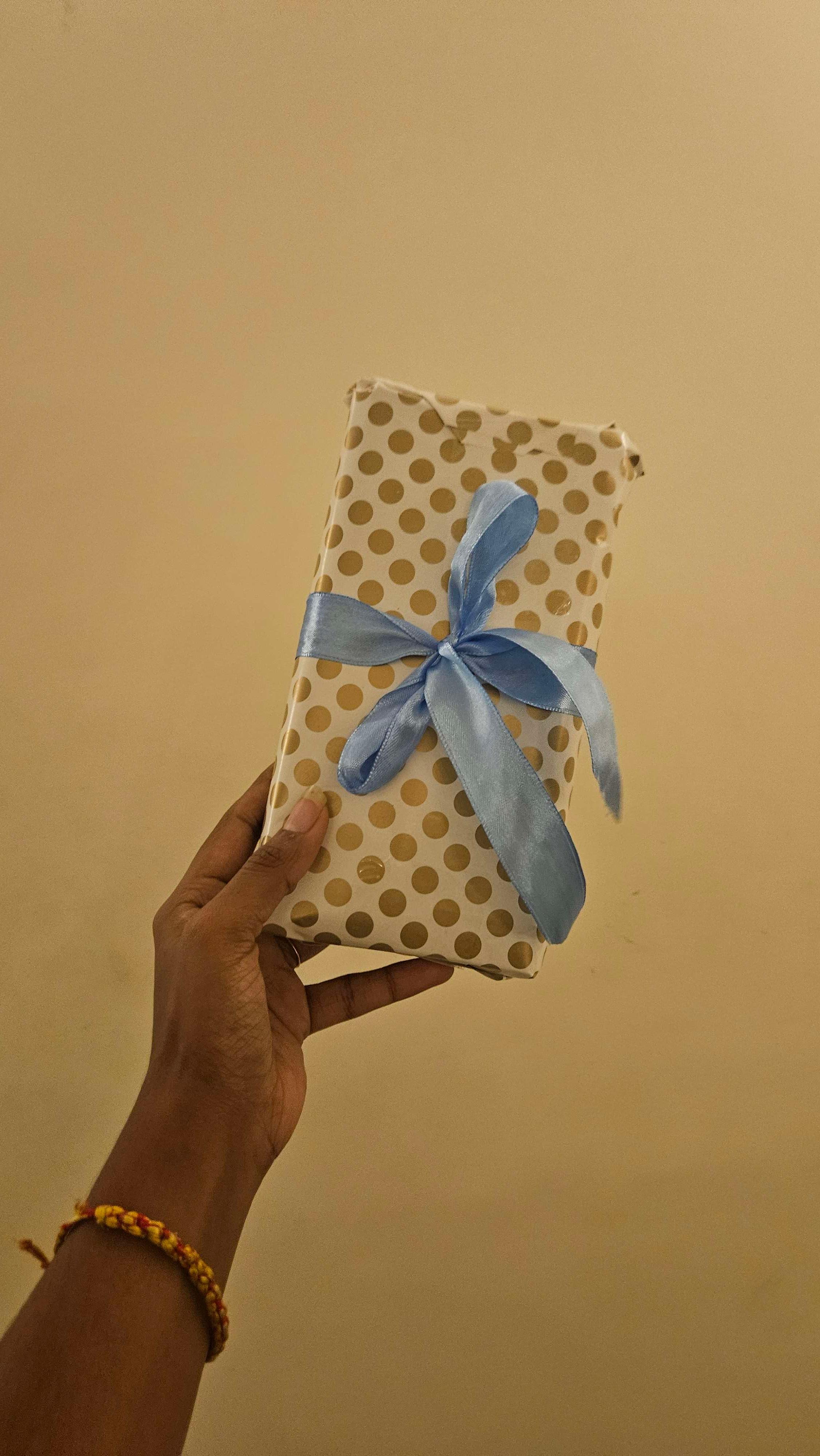 Gift wrap - Image 1