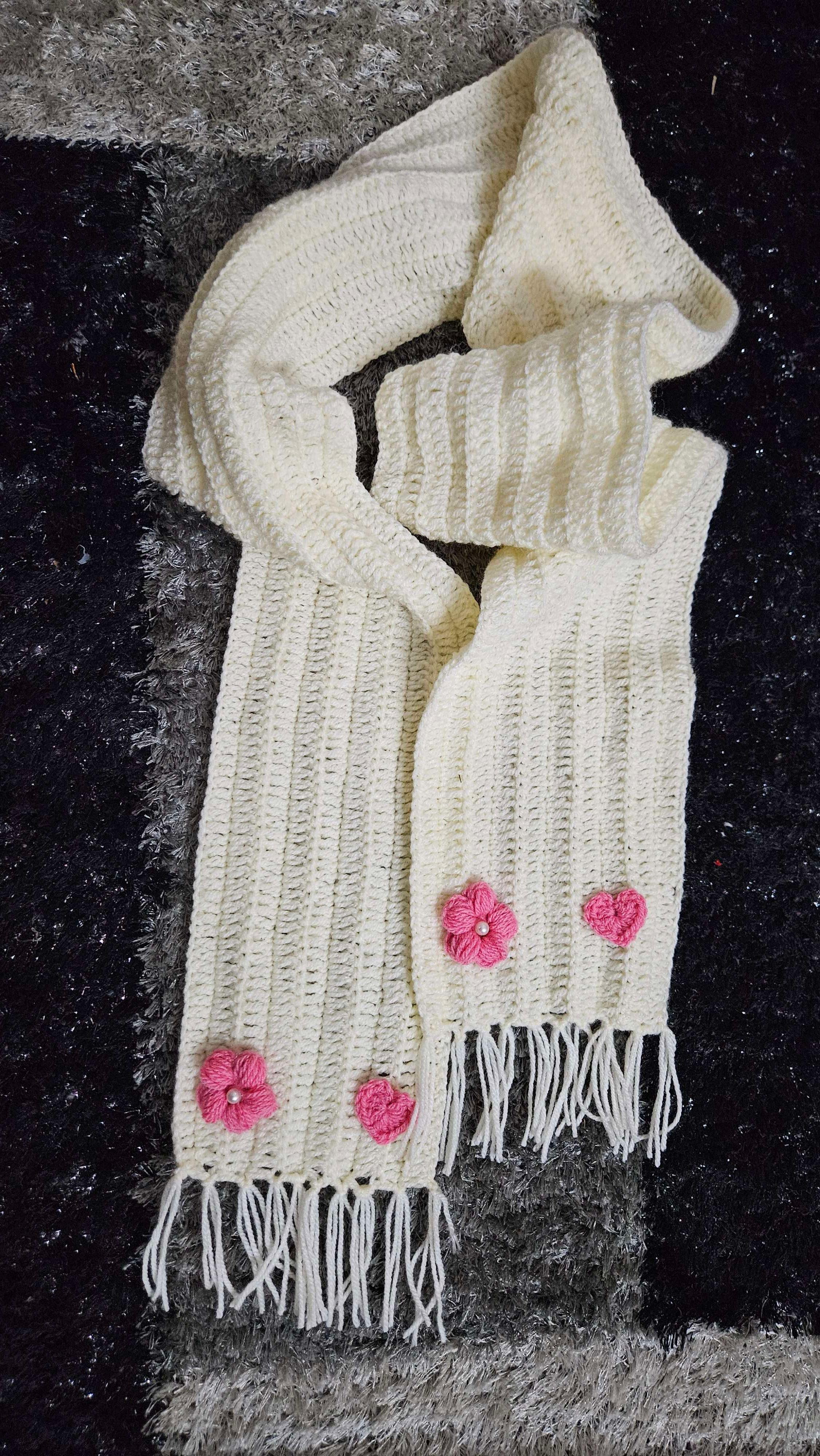 Floral scarf - Thumbnail 3