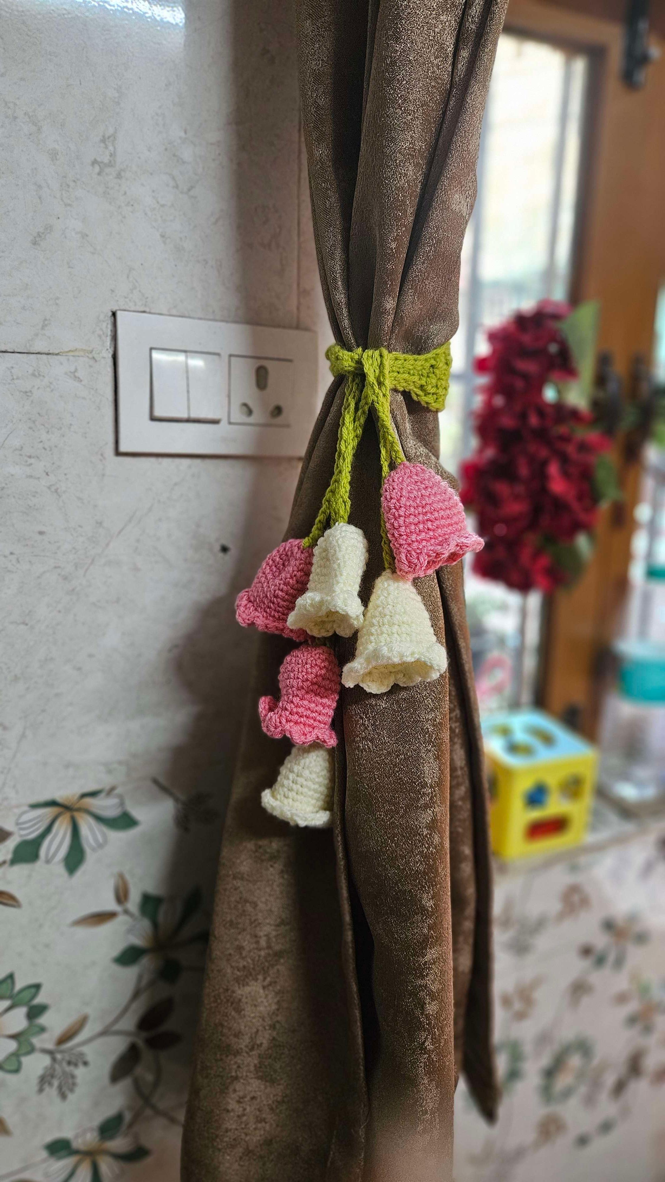 Tulip curtain ties - Thumbnail 2