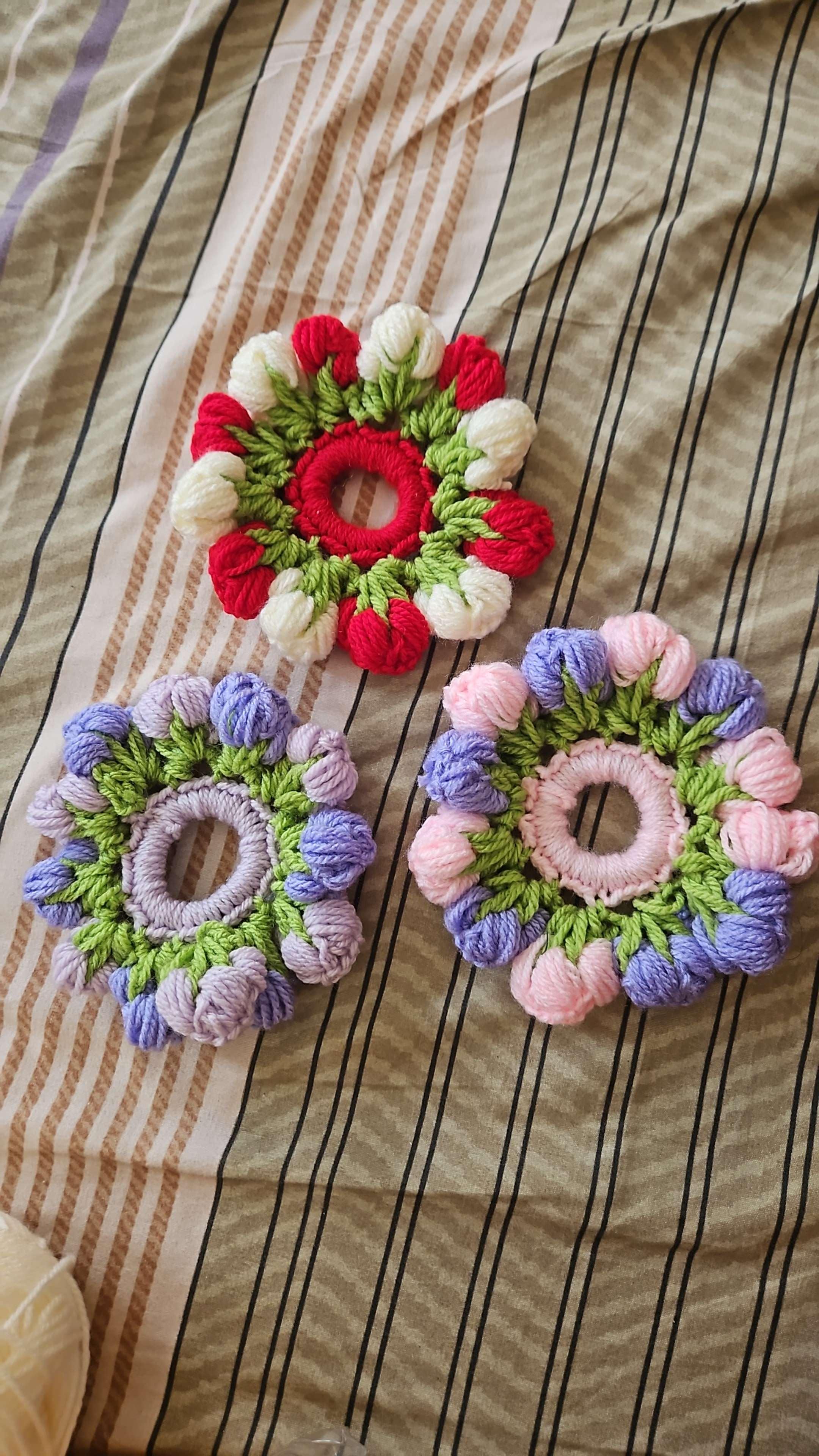 Gajra scrunchie - Thumbnail 4