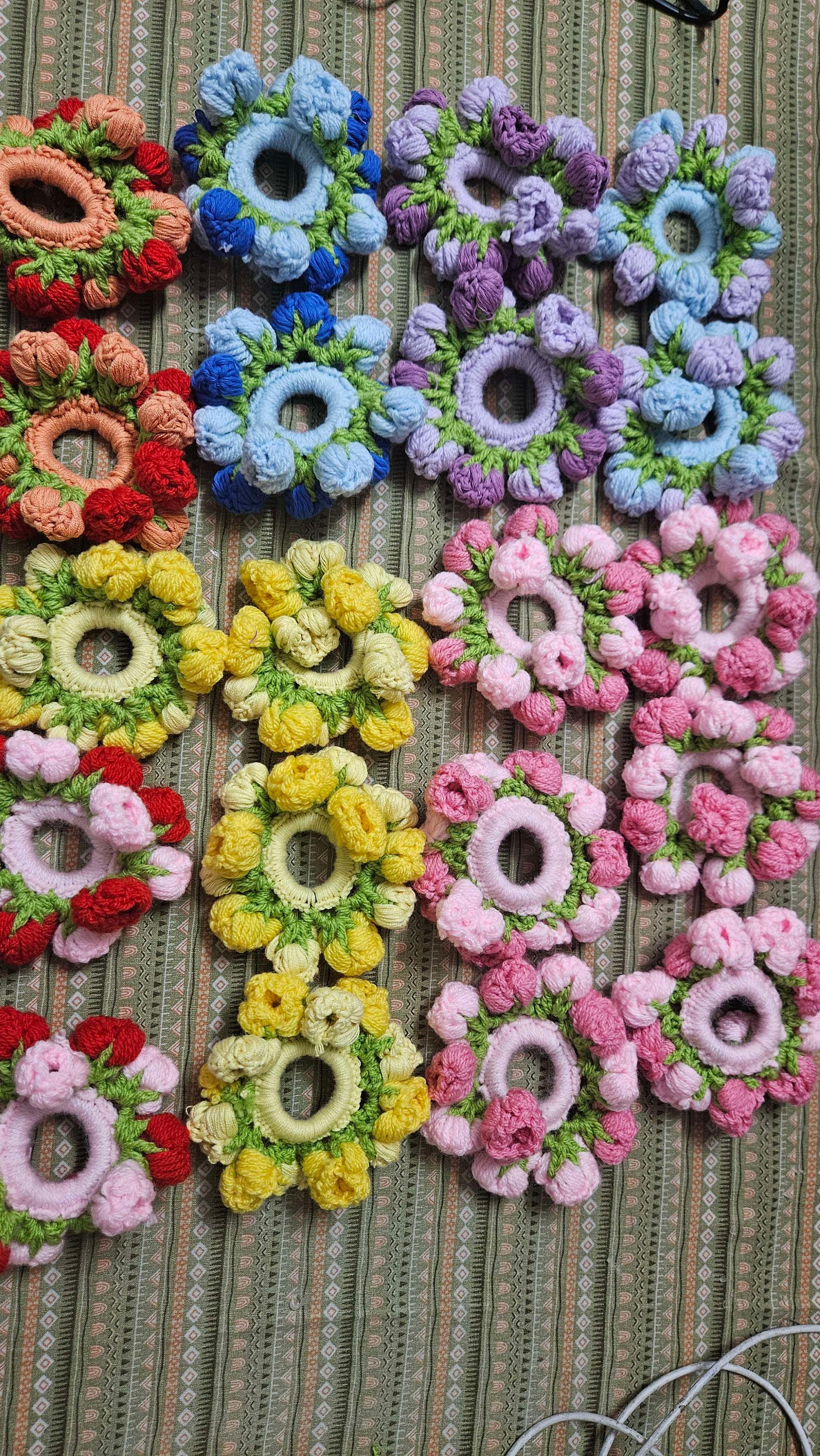 Gajra scrunchie - Thumbnail 5