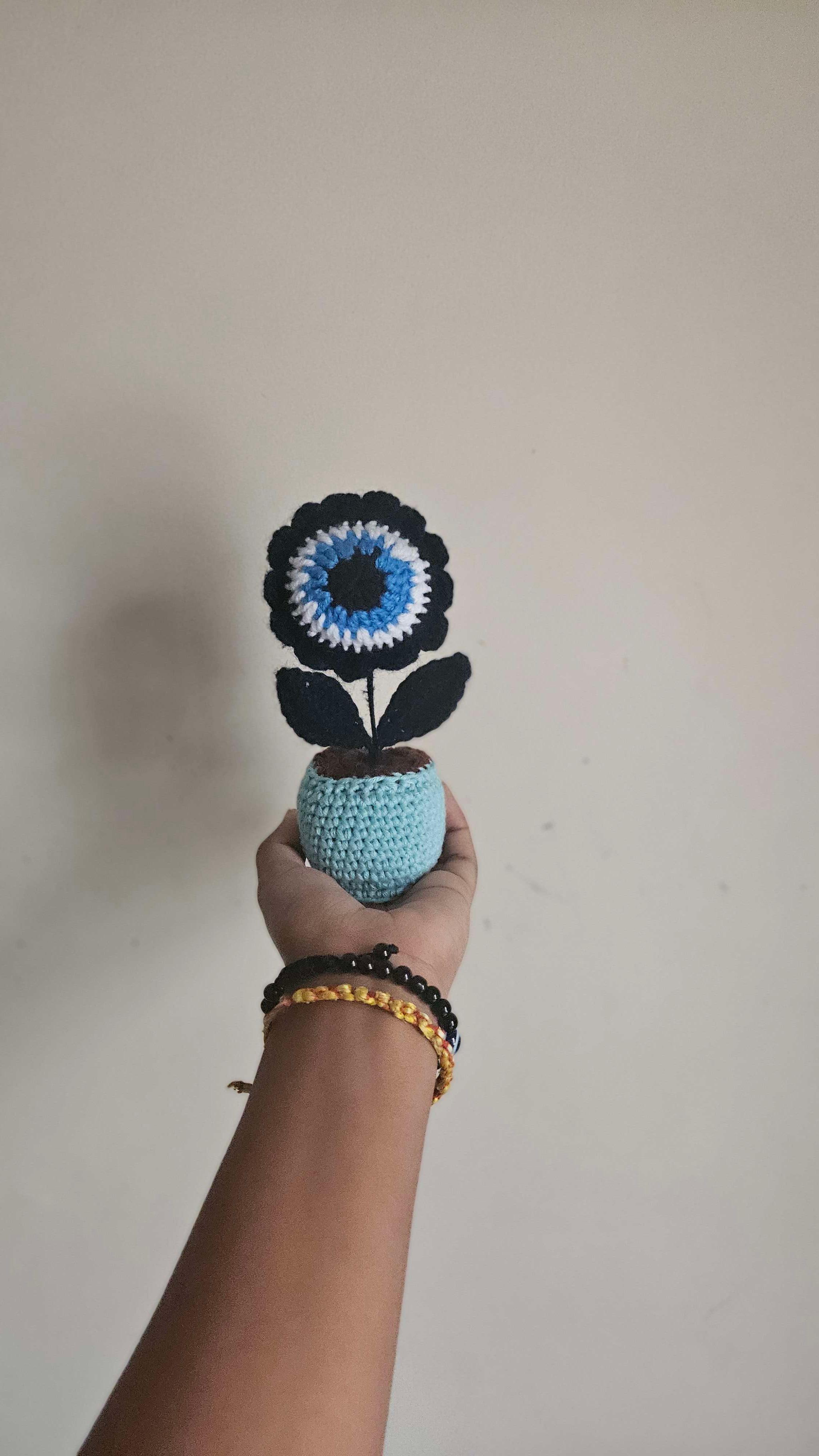 Evil eye pot - Image 1