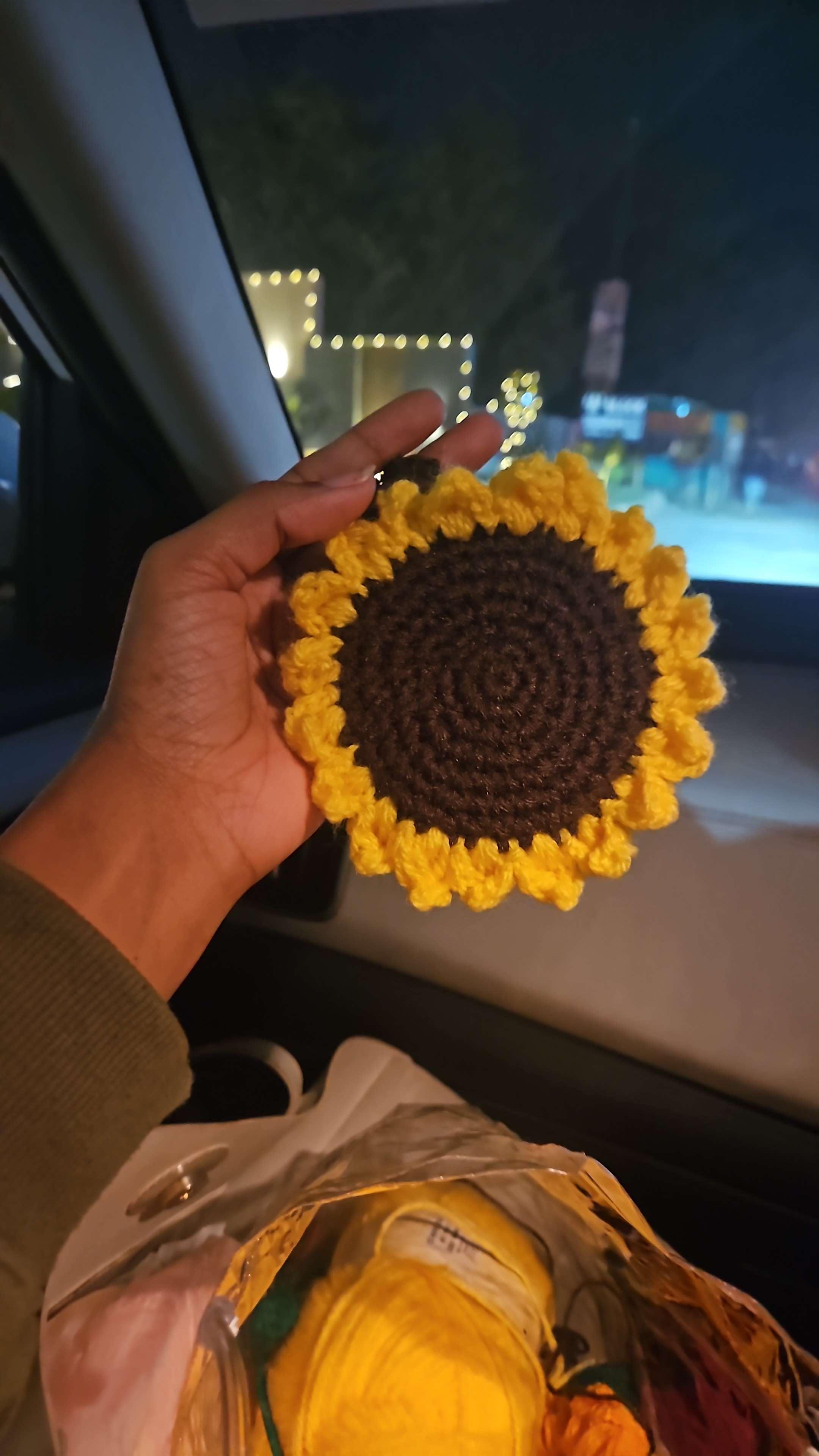 Sunflower buds case - Thumbnail 2