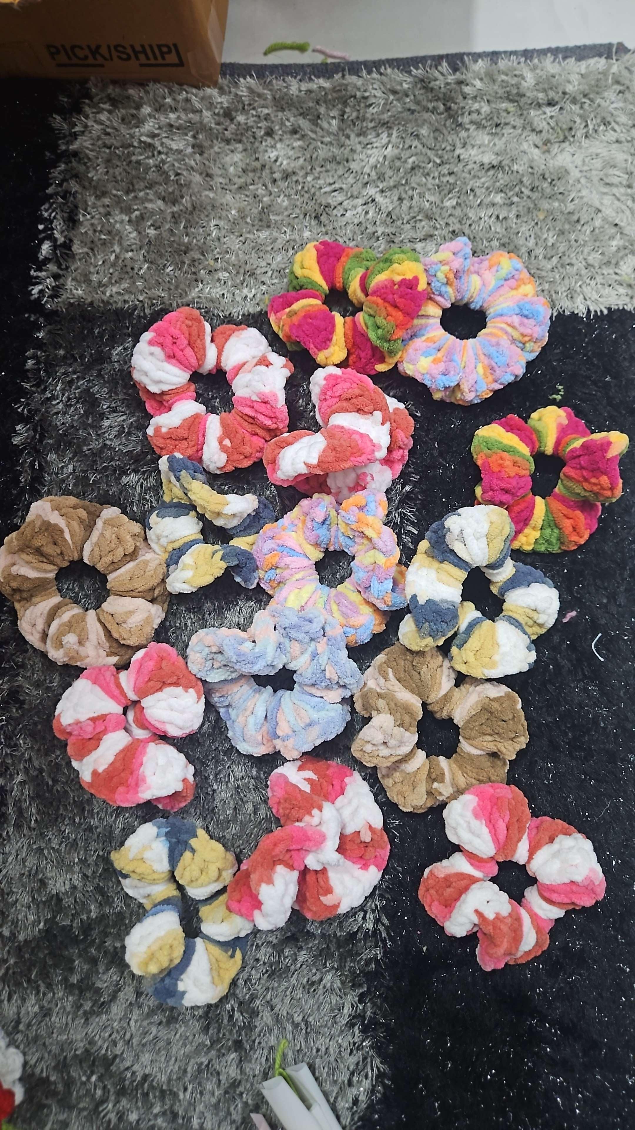 Plushie scrunchie - Thumbnail 2